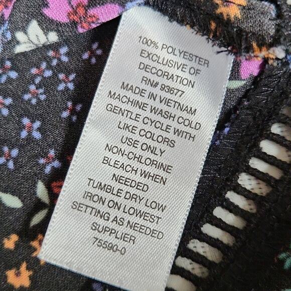 Ana a new approach top size Medium black and floral pattern - Picture 6 of 7